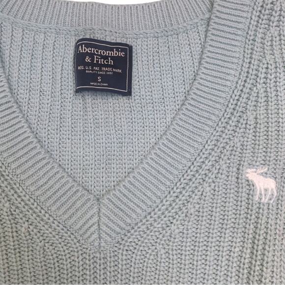 Abercrombie & Fitch Light Green Sage VNeck Knit Sweater Size Small Y2K Textural - Picture 4 of 10